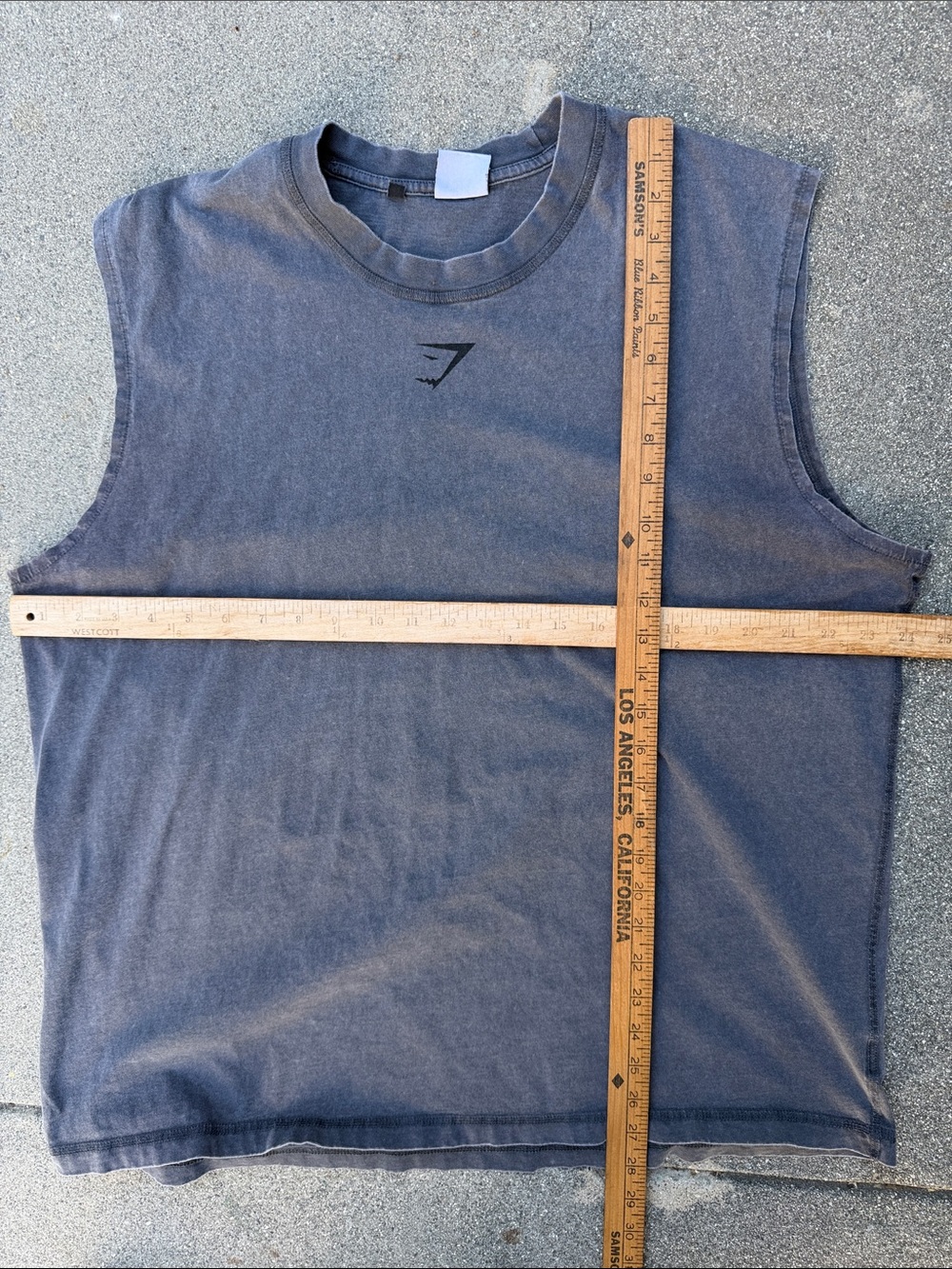 GYMSHARK LIFTING CLUB OFF TANK. Size XL - Picture 7 of 8